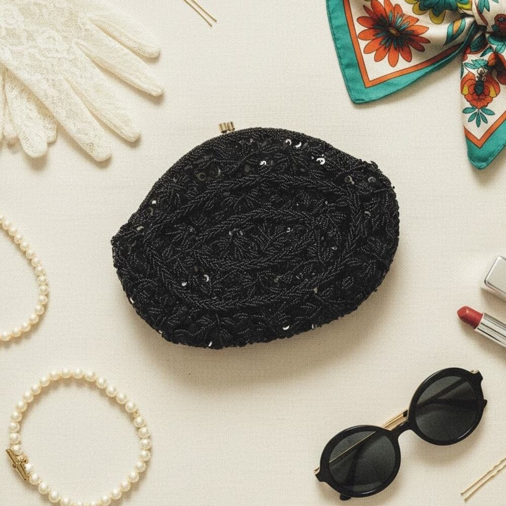 Vintage 1960's Beaded Clutch Handbag Bag Made in Hong Kong Black